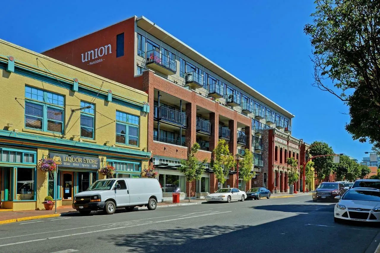 Apartment Downtown Heritage Condo With Parking Victoria Canada