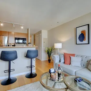The Astoria Nook Apartment Victoria