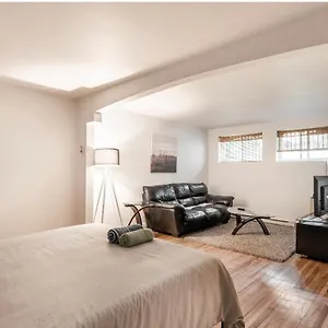 In Rosemont Apartment Montreal